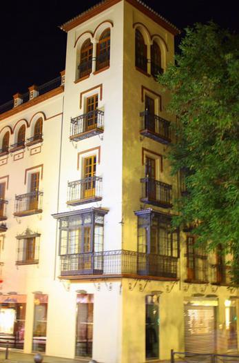 Hotel Iberia Plaza America Caceres Bagian luar foto